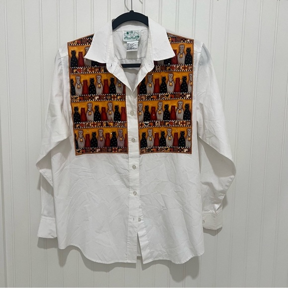 Quacker Factory White Shirt with Debbie Mumm Foll Art Cats Halloween Pattern - Picture 1 of 7